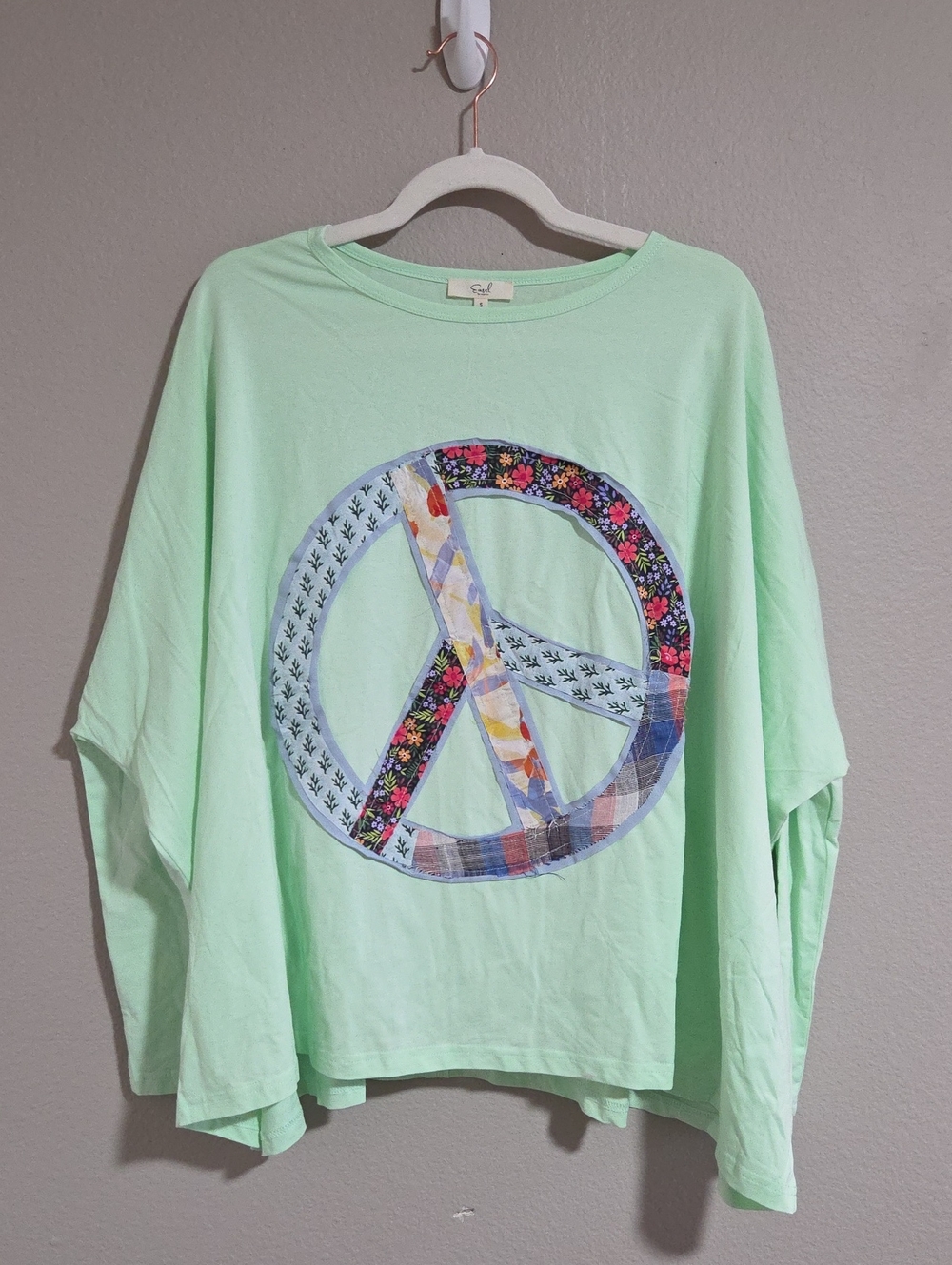easel Mint OVERSIZED Melangie Dolman Top with Peace Sign Patch